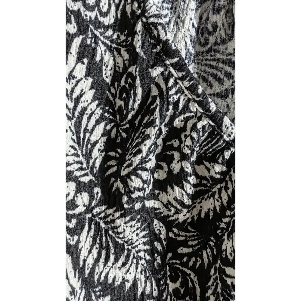 LOFT Black & White Textured‎ Botanical Puff Sleeve Blouse Size Small